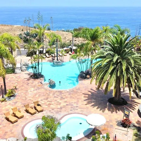 Lejlighed Disfruta De Vistas Al Mar En Con Piscina