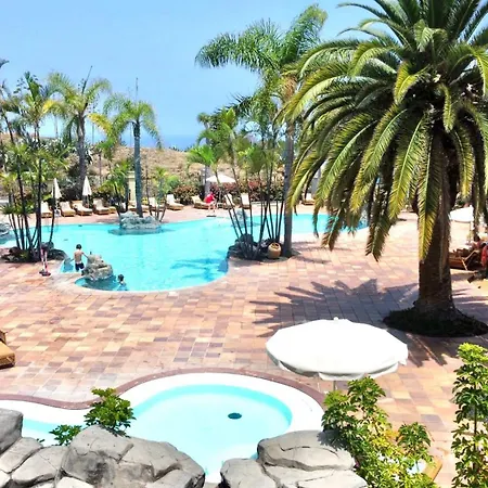 Disfruta De Vistas Al Mar En Con Piscina Lejlighed *